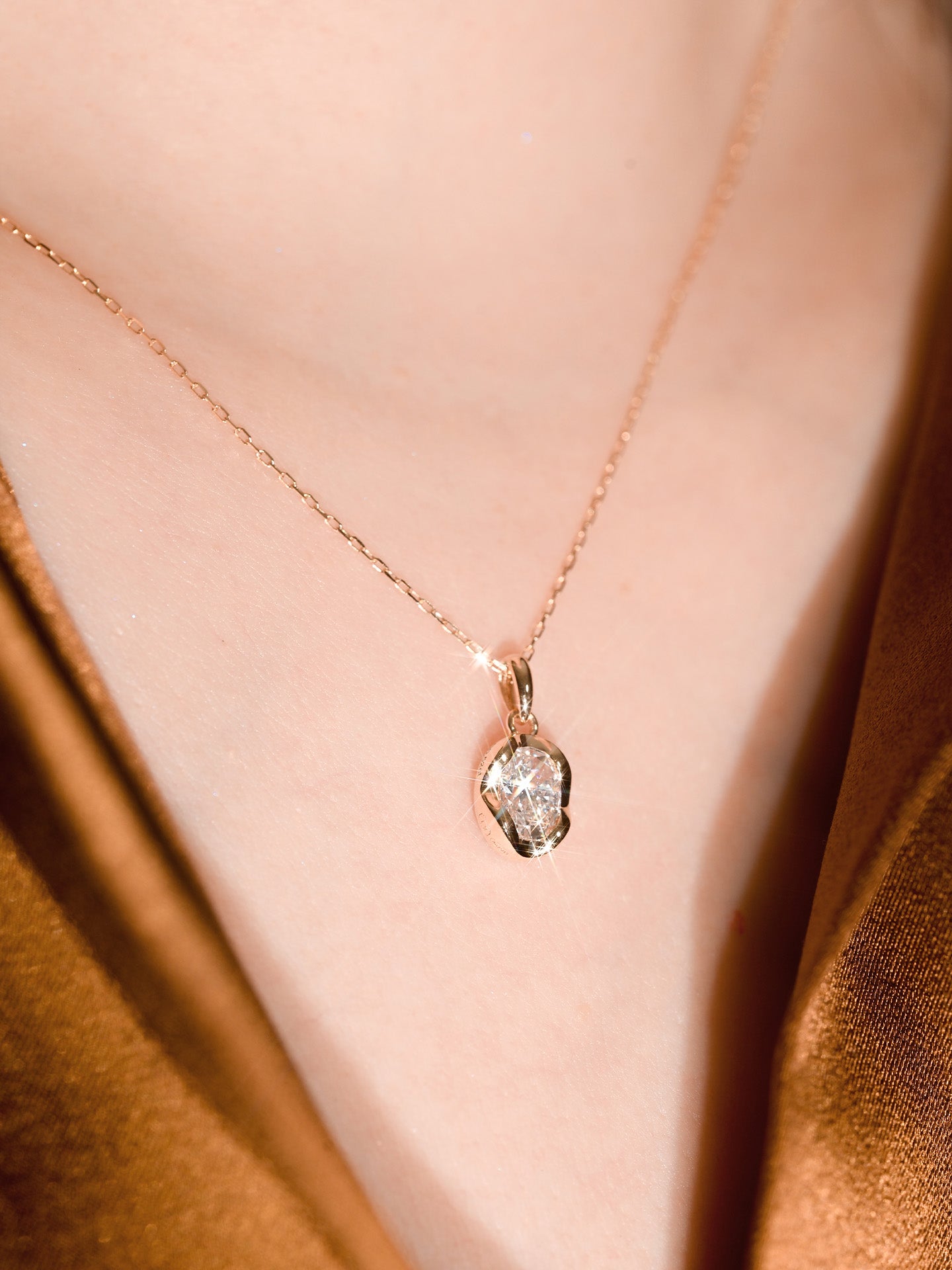 「听香」|极简18k金50分鸽子蛋钻石恐龙蛋钻石泡泡钻极简吊坠项链