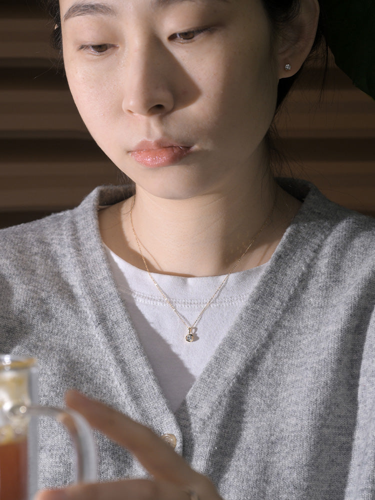 「听香」| 风来时运转|幸运风车18k金20分50分泡泡钻石项链鼻屎钻