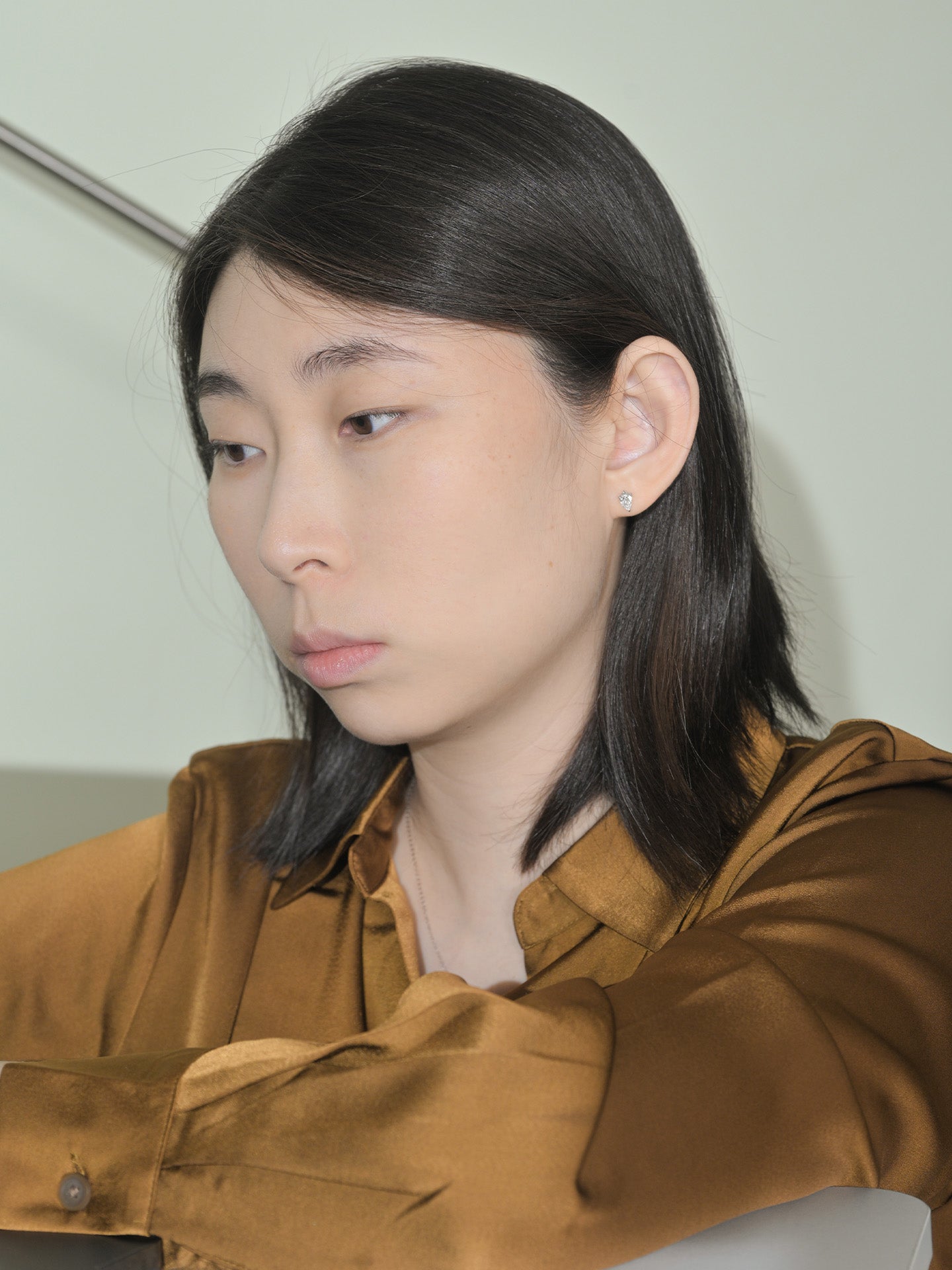 「听香」| 钻石系列|鹰爪18k金铂金50分水滴钻石耳钉极简长期主义